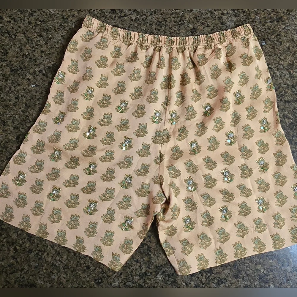 J.Crew Tan Floral Beaded Shorts Size M NWT Viscose Summer - Picture 10 of 16